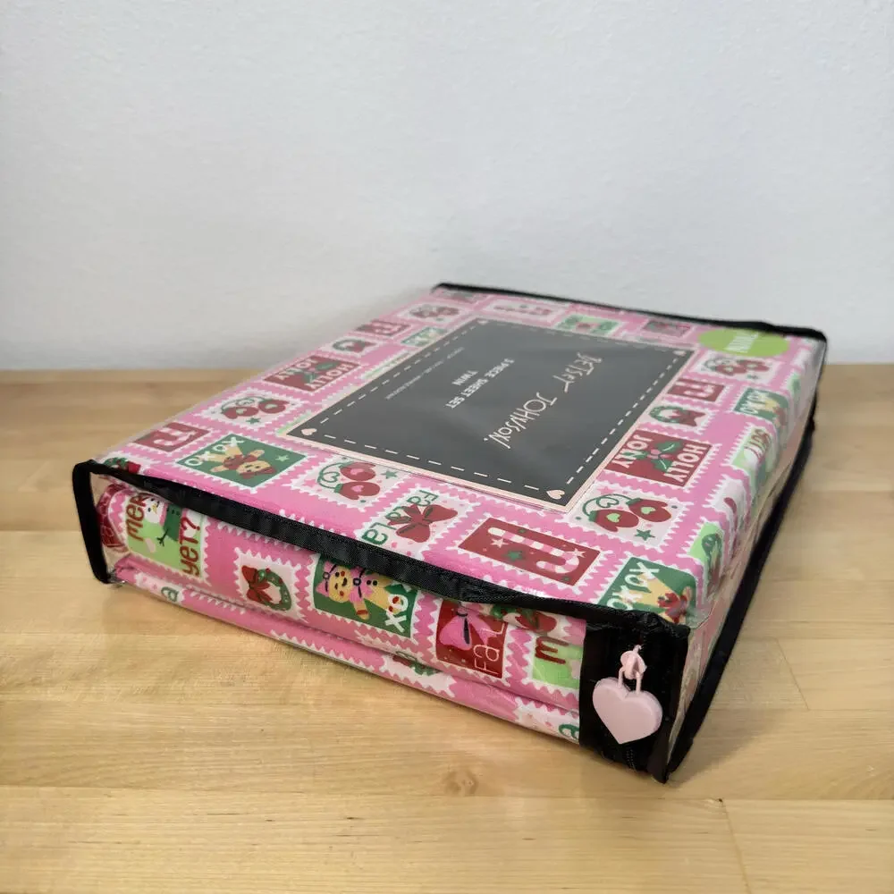 Betsey Johnson Christmas 3 Piece Twin Sheet‎ Set Pink Holiday Stamps